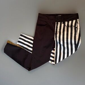Hot Topic HT Denim Split Leg Skinny Jeans – Size 11 – Black/White Stripe